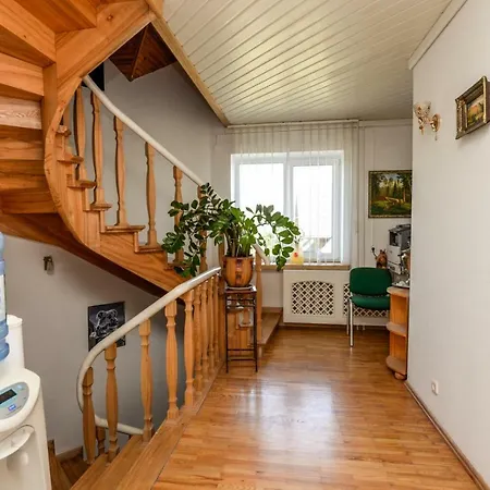 Gasthuis Sveciu Namai Audra