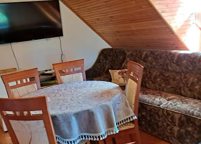 Sveciu Namai Audra *